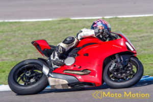 Panigale V2