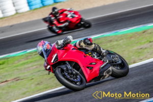 Panigale V2