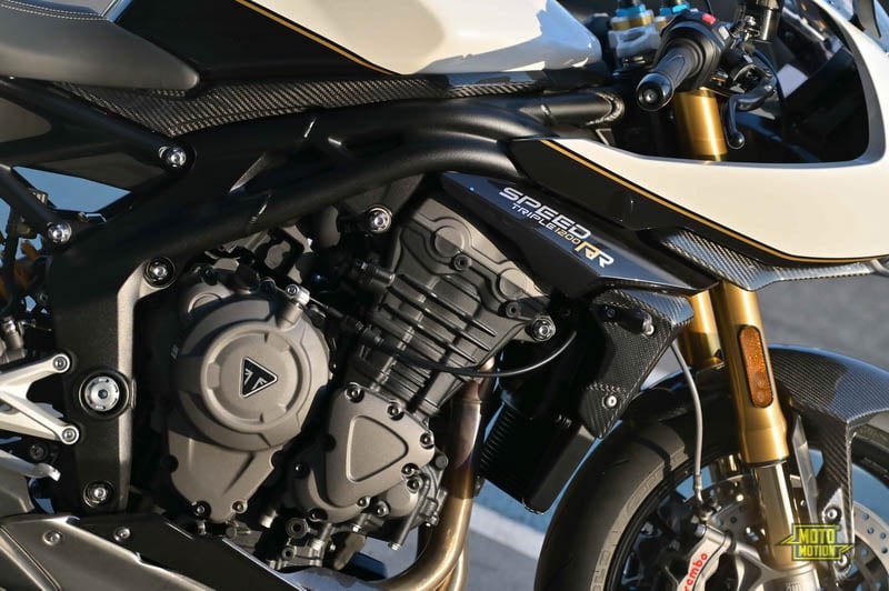 triumph Speed Triple 1200 RR