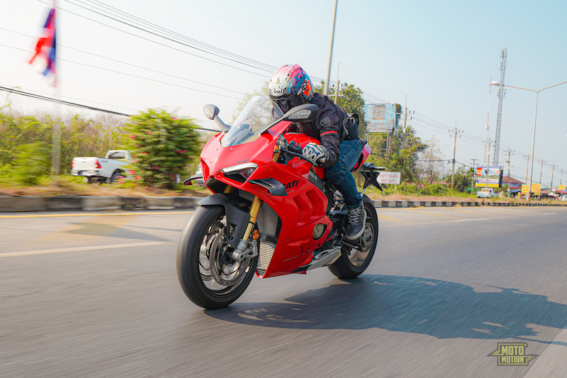 Ducati Panigale V4S