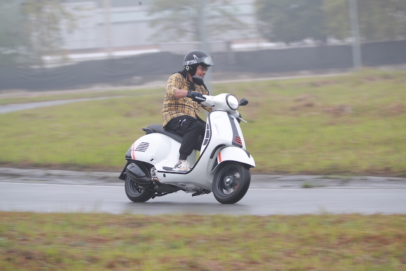 vespa gts super sport 150 i-get abs