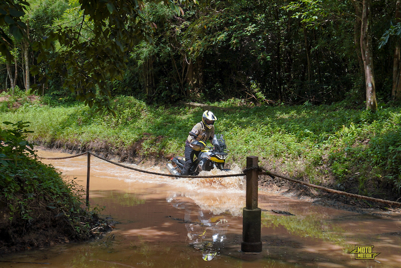 Aprilia Tuareg660