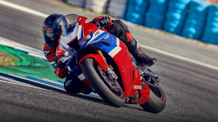 2025 CBR 1000 RR-R Fireblade