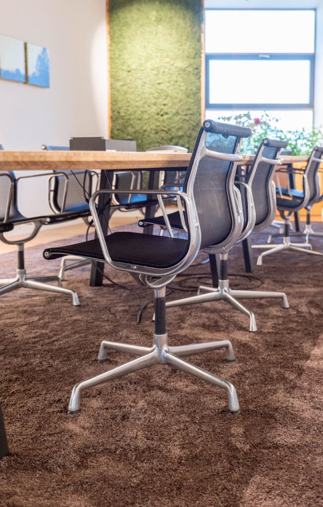 Vijf soorten stoelen voor op kantoor