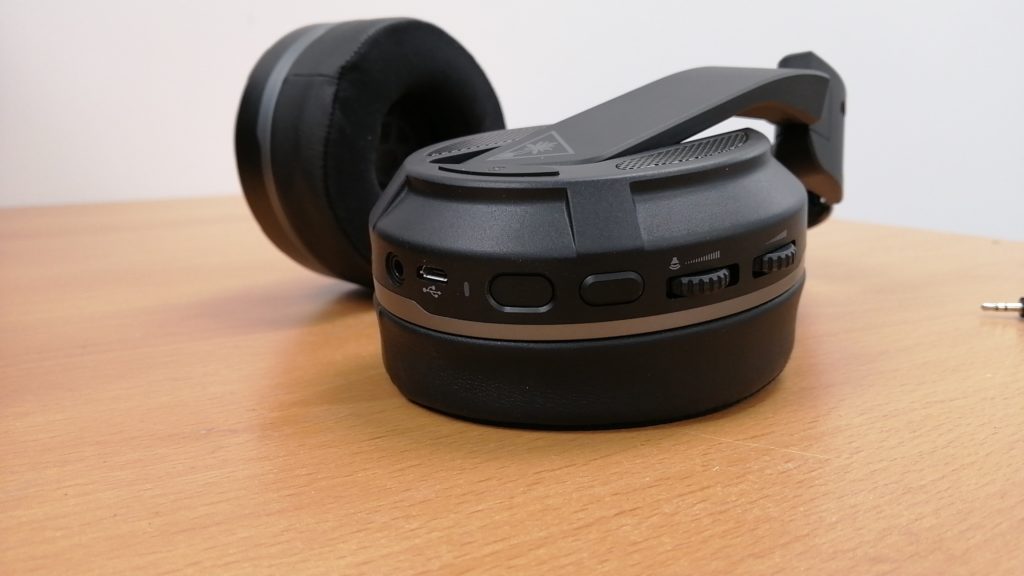 Turtle Beach - Elite Atlas Aero Review 19