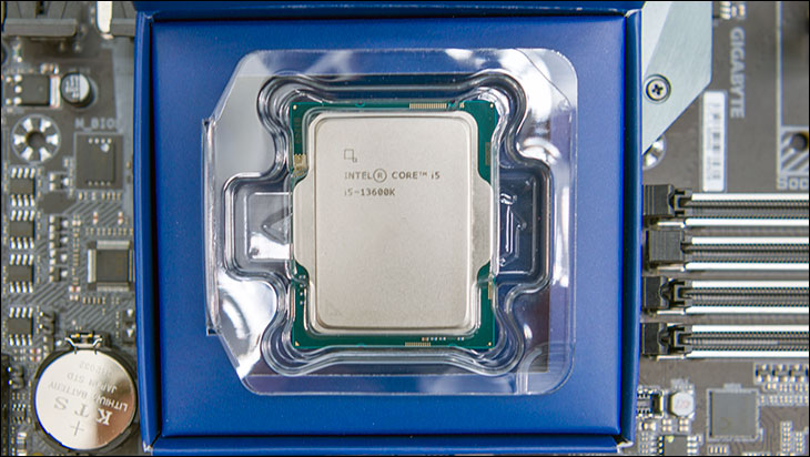 Intel Core i9 13900K and i5 13600K Review 256