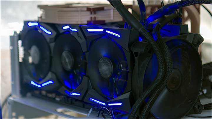 ASUS STRIX GTX 1070 O8G Gaming Review ASUS STRIX GTX 1070 O8G Gaming Review