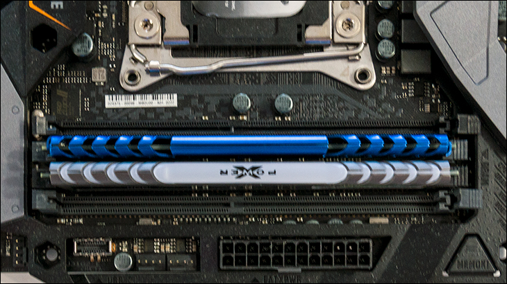sink4 - Silicon Power XPower Turbine RGB DDR4-3200 Review