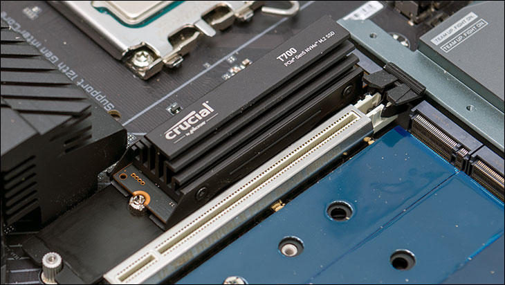 Crucial Pro T700 2TB PCIe 5 NVMe Review 374