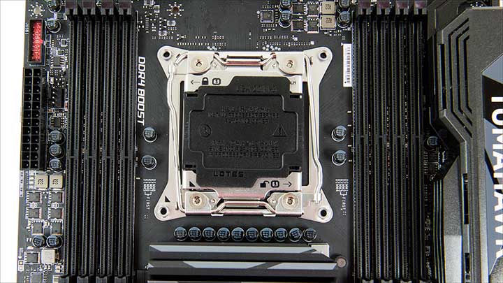 MSI X99A Tomahawk 581