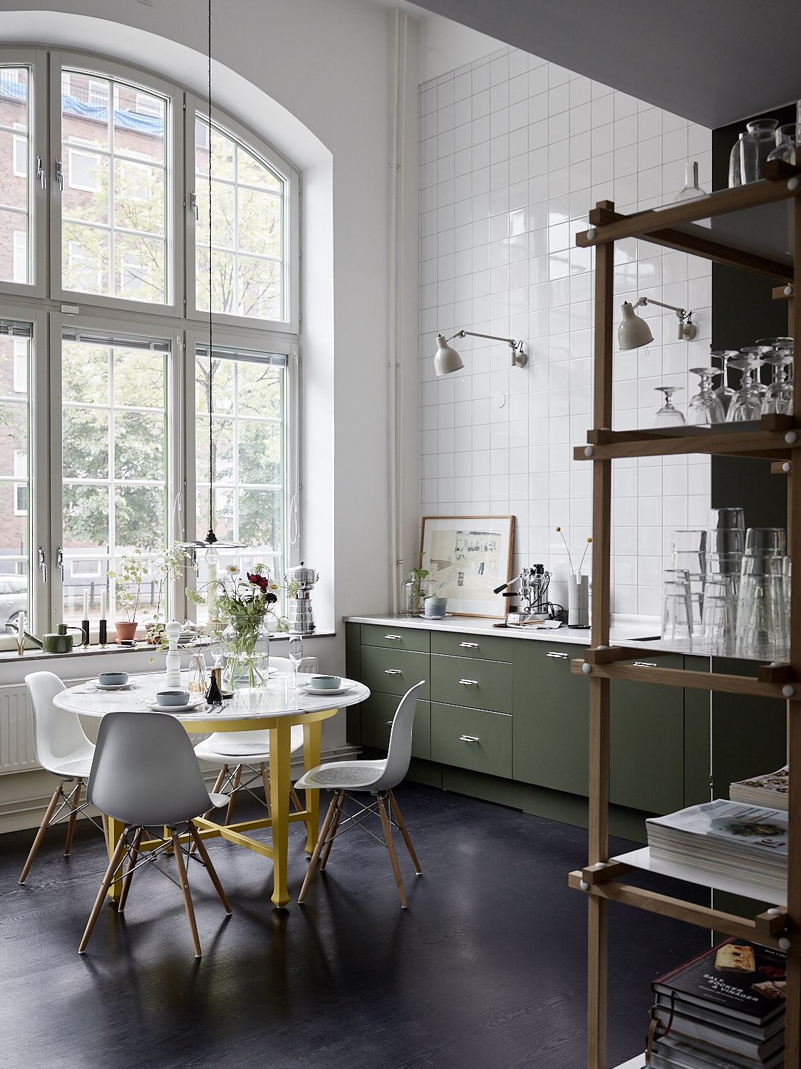 Plascon House Tour: Contemporary Loft Design - SA Decor & Design