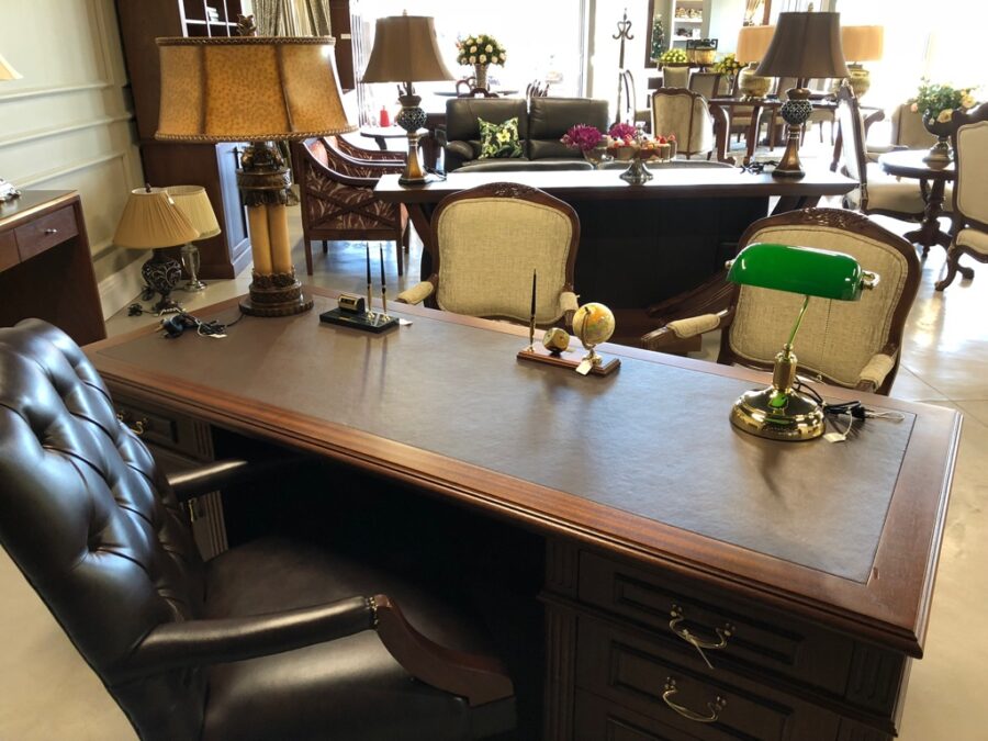 filipe-desk-top-view filipe-desk-top-view