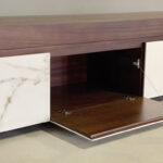 studio-plasma-stand-open studio-plasma-stand-open