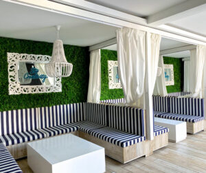 propaganda-club-vertical-gardens-side propaganda-club-vertical-gardens-side