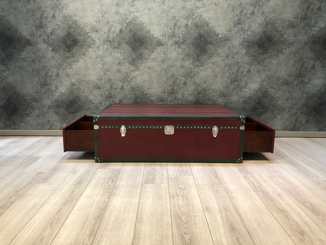 cof-trunk-red-gg-open cof-trunk-red-gg-open