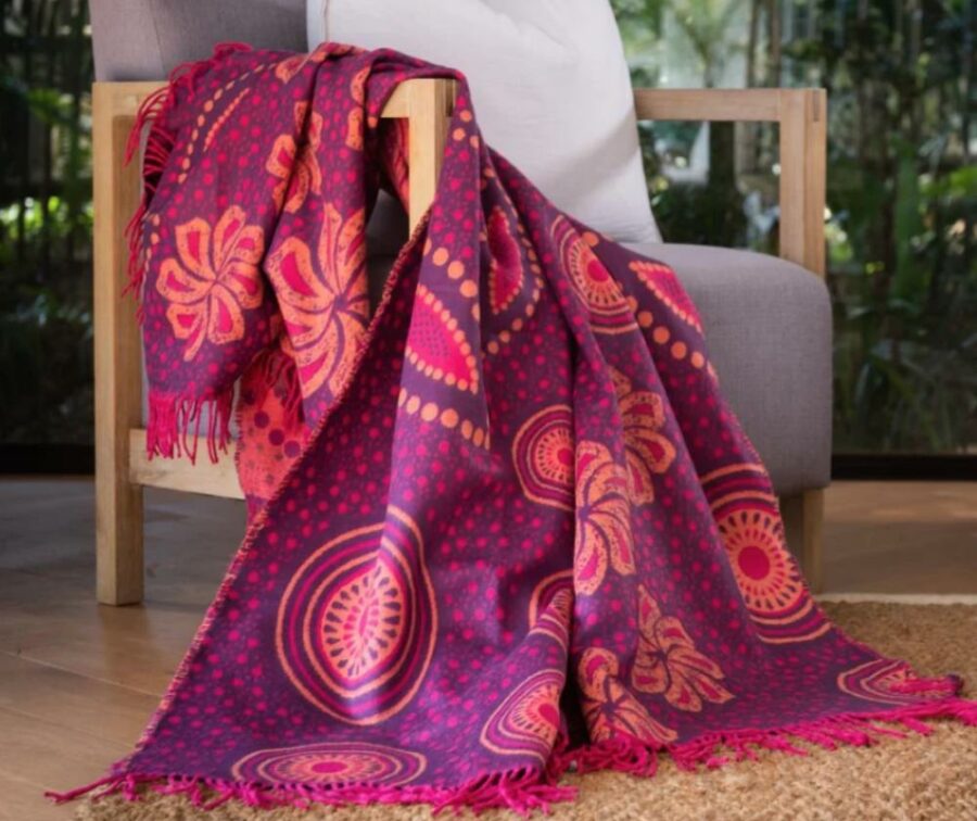bella-vita-shweshwe-ceriste-pinkmy-africa-throw bella-vita-shweshwe-ceriste-pinkmy-africa-throw