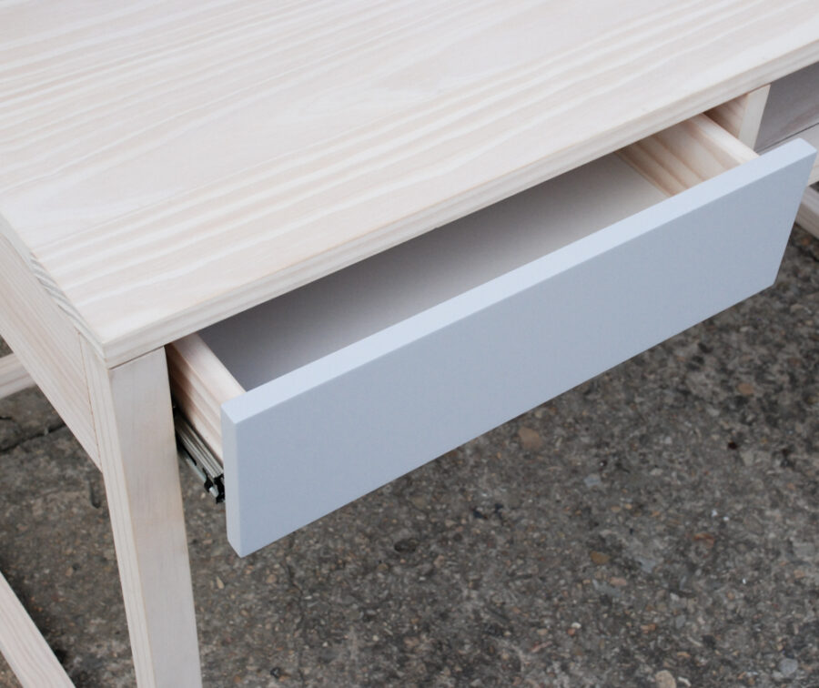 jb-furniture-plug-n-play-workstation-with-hutch-close-up jb-furniture-plug-n-play-workstation-with-hutch-close-up