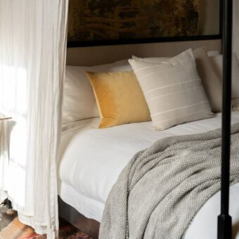 Barrydale Hand Weavers –  Linen & Soft Furnishings