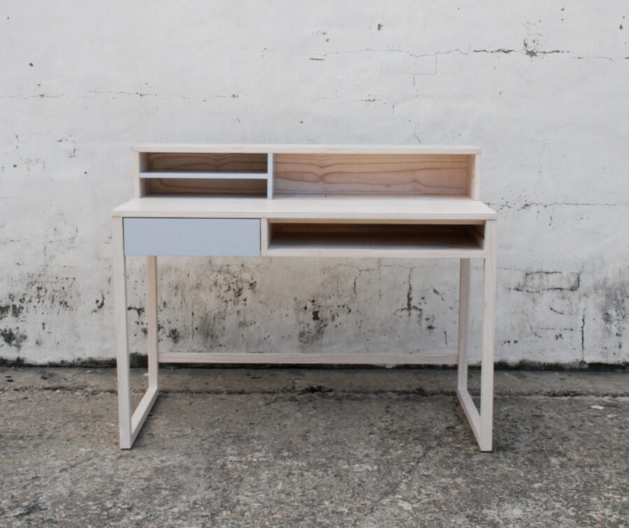 jb-furniture-plug-n-play-workstation-with-hutch-front jb-furniture-plug-n-play-workstation-with-hutch-front