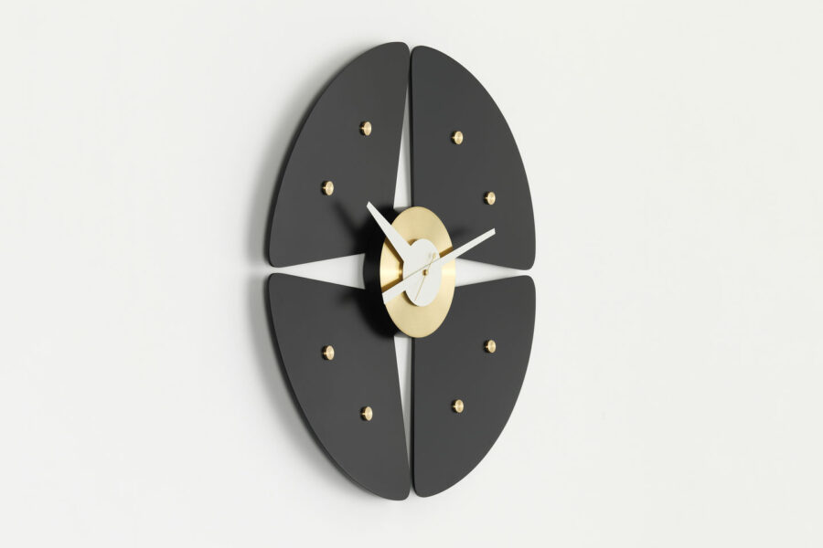 petal-wall-clock petal-wall-clock
