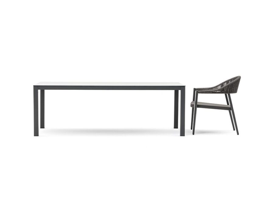 Varashin-victor-low-table.2 Varashin-victor-low-table.2