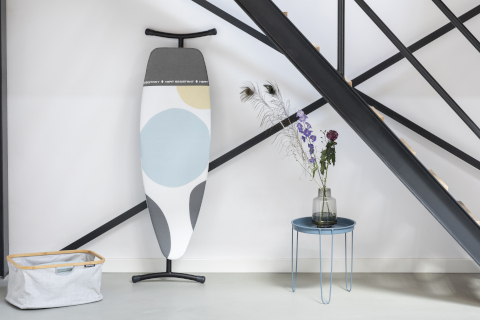 brabantia-ironing-board-perfect-flow-spring-bubbles-brabantia