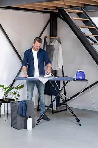 brabantia-ironing-boardd-denim-blue