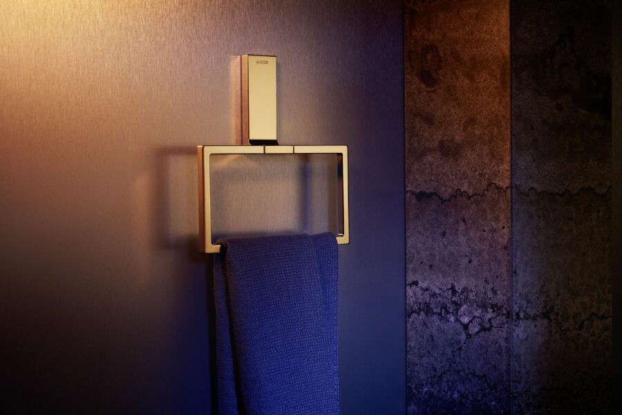 the-axor-rectangular-accessories-set-unobtrusive-high-quality-accents-in-the-bathroom