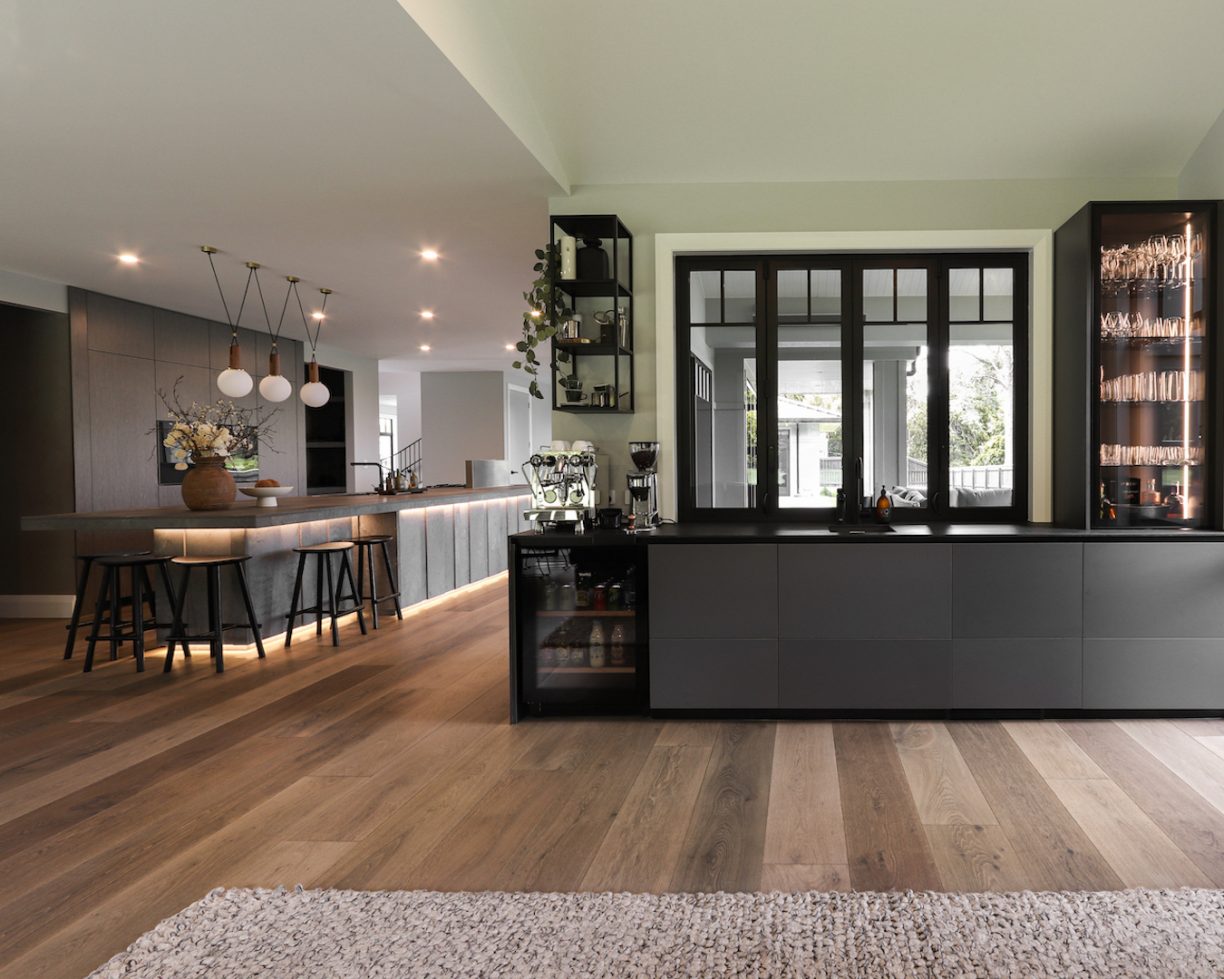 Du-Bois-2022-Supreme-Winning-Kitchen-Showing-the-bar-and-kitchen-area3-3