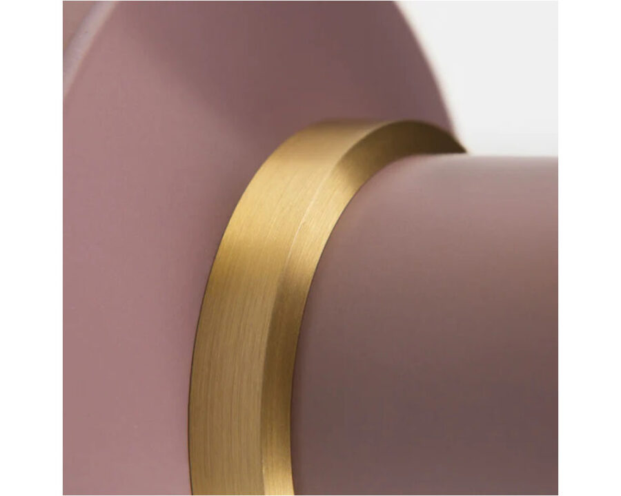 hoiploy-winter-blush-simple-wall-sconce-close-up hoiploy-winter-blush-simple-wall-sconce-close-up