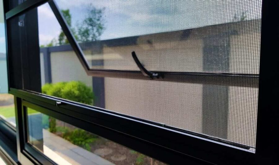 corner-star-screens-window