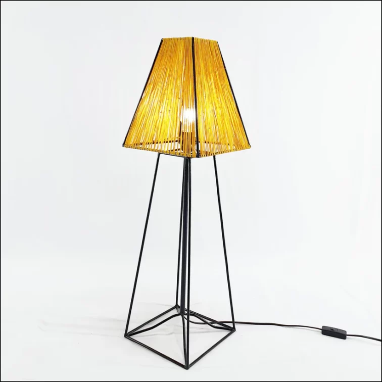 ardhi-borchelle-table-lamp ardhi-borchelle-table-lamp