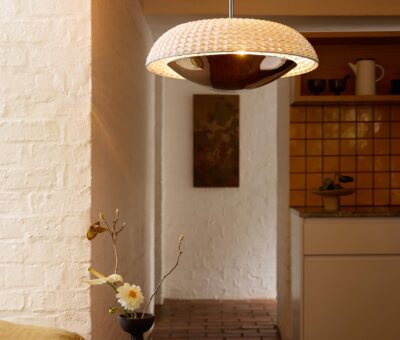 Spotlight Studio Lloyd Spotlight Studio Lloyd