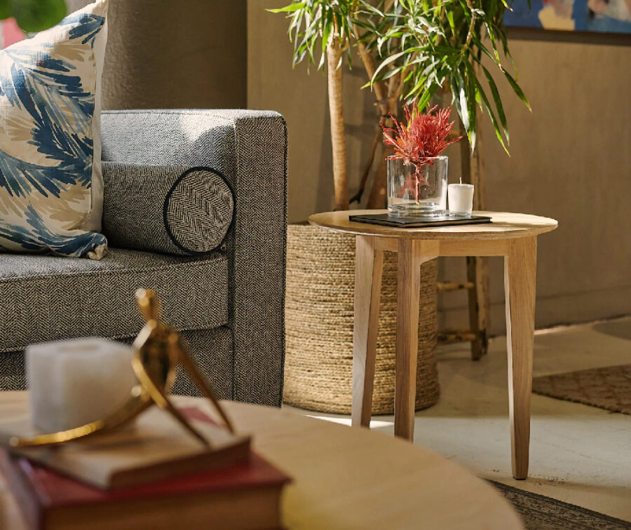 scorpious-side-table scorpious-side-table