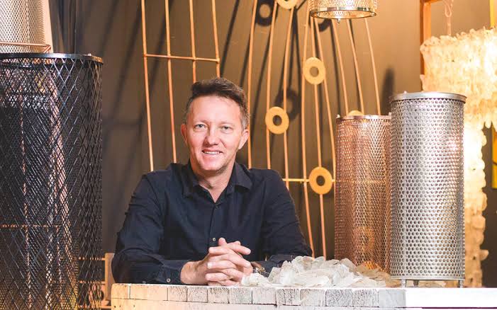 stephen-pikus-bespoke-lighting