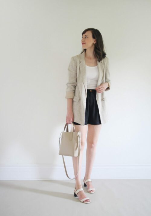 Style Bee - August Outfits - Look 5 - White Tee + Black Shorts + Linen Blazer + Block Heels + Mini Tote