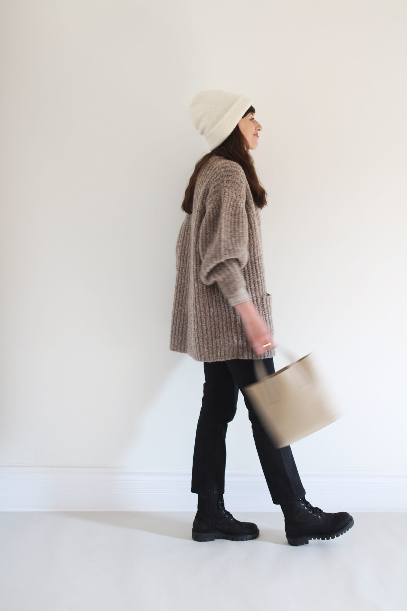 The Seasonless Collection – Bare Knitwear