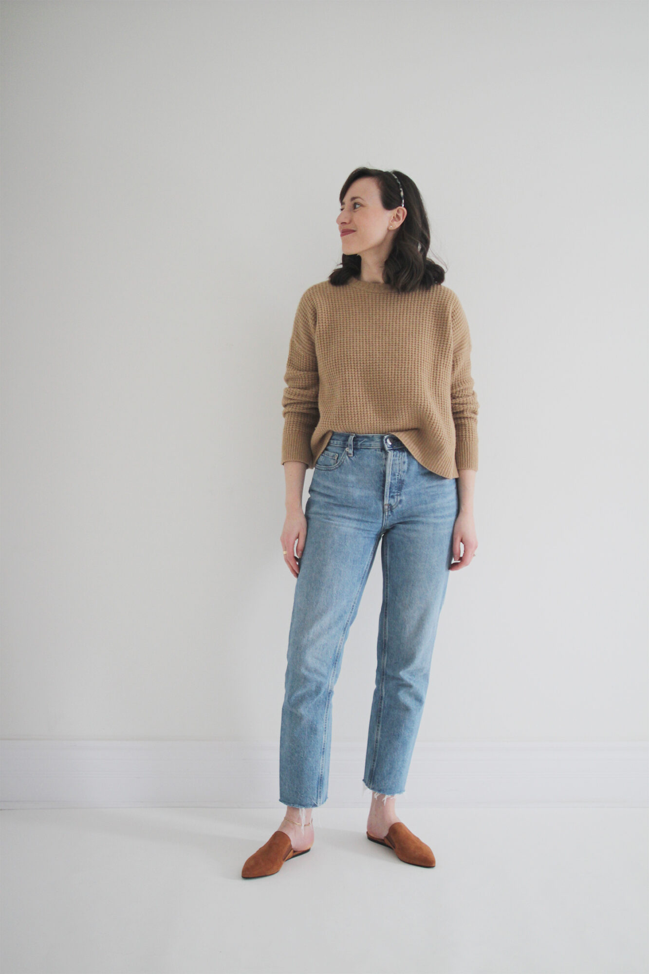 The Side Sweater Tuck - Style Bee