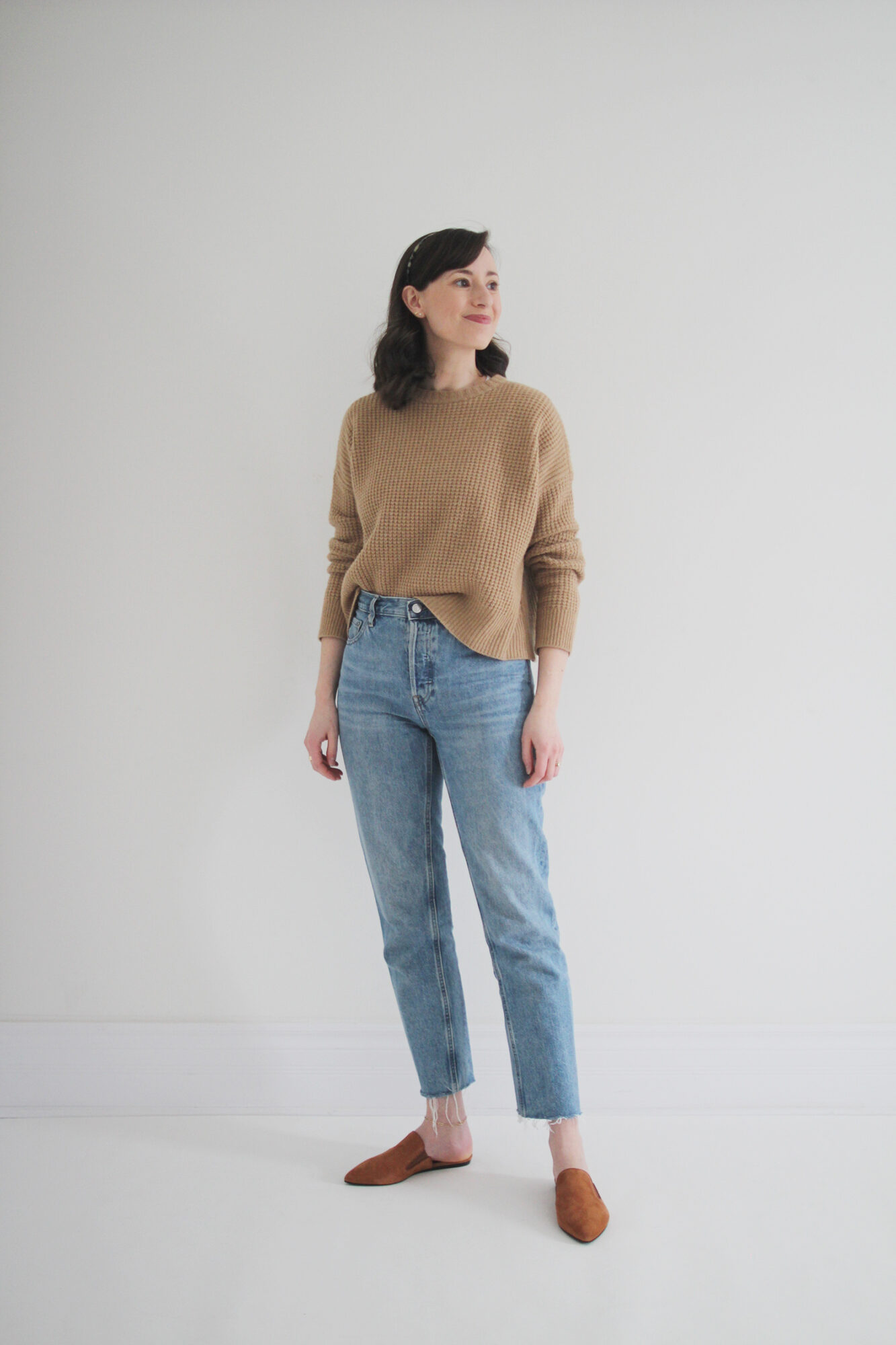 The Side Sweater Tuck - Style Bee