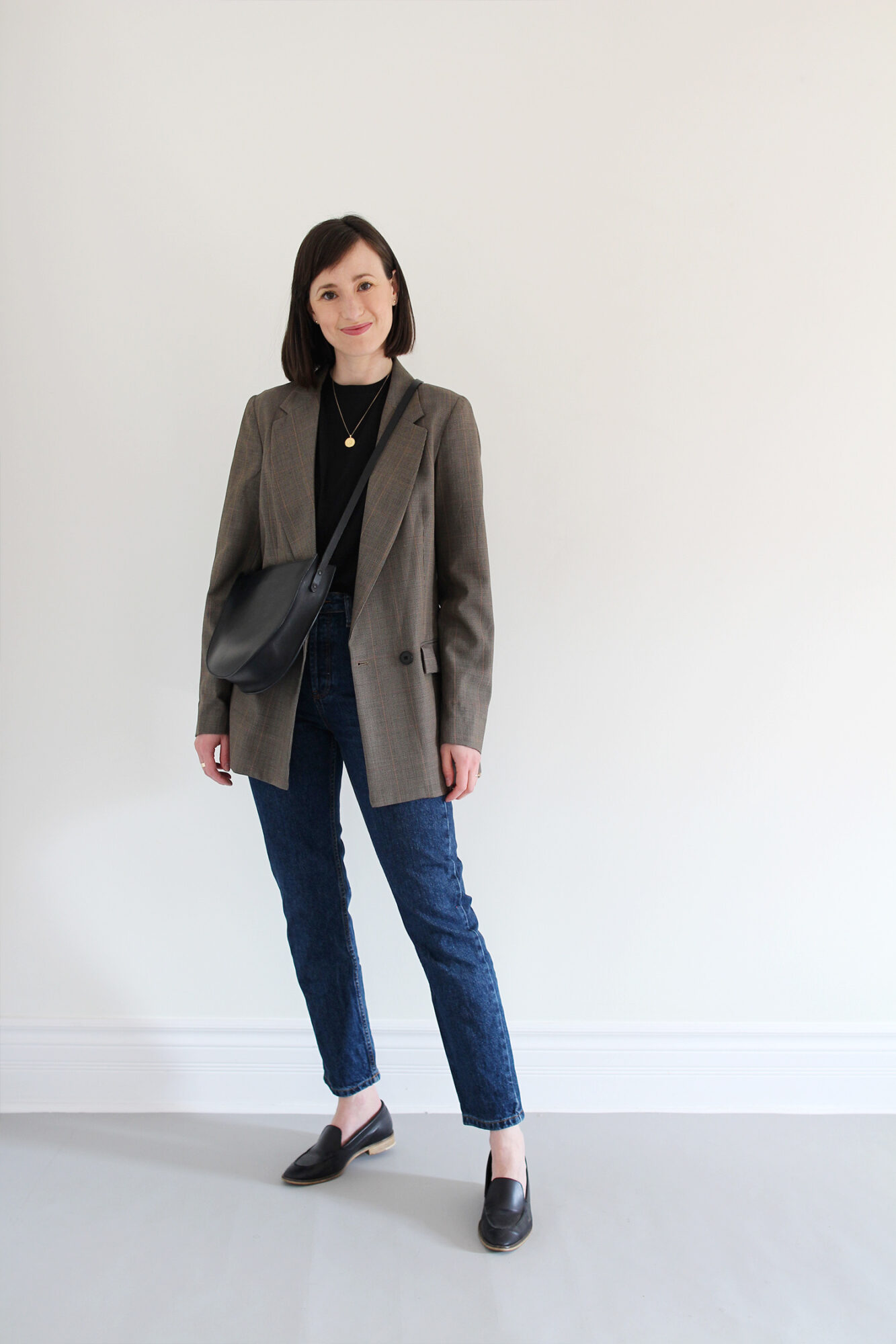 Simplystylebyj The Benefits of Sustainable Fashion; A Vintage Blazer Look.  - Fashion, Styling and Beauty