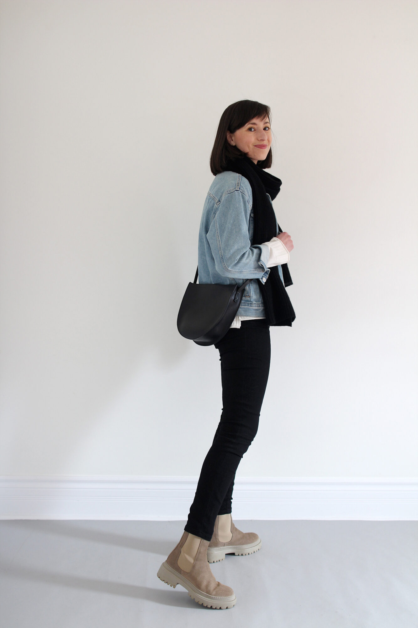 Style Bee - 6 Ways to Style a Denim Jacket