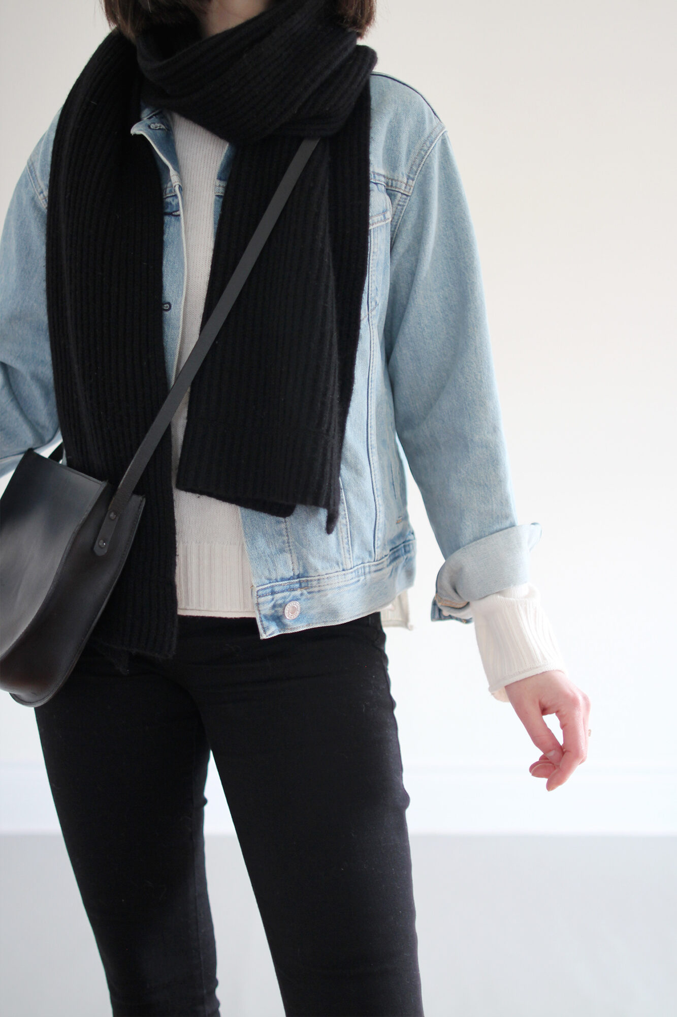 Style Bee - 6 Ways to Style a Denim Jacket