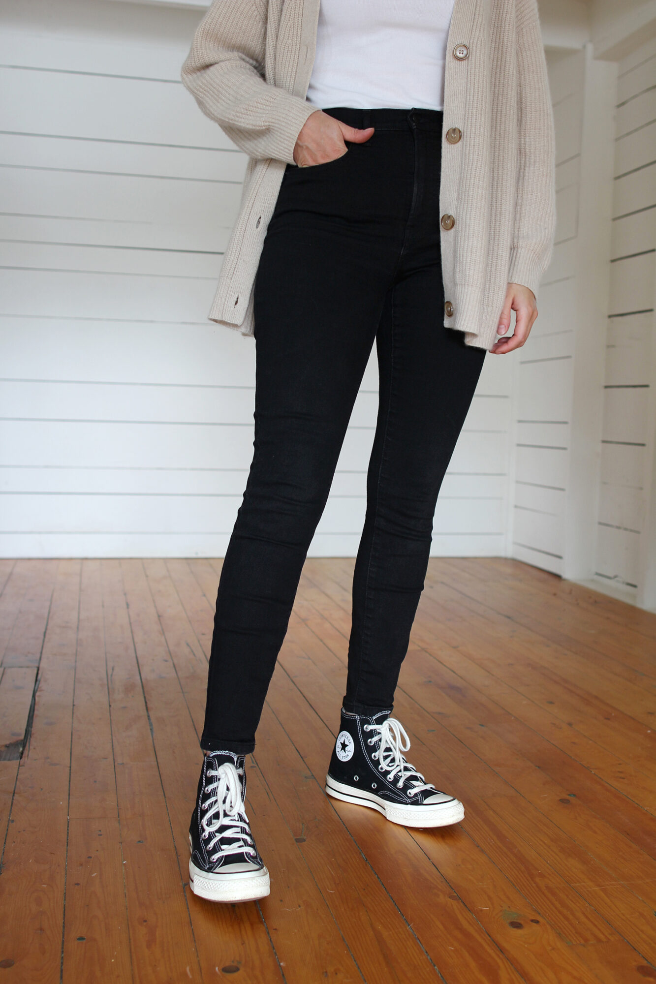 Top 50+ images black skinny jeans white converse - In.thptnganamst.edu.vn