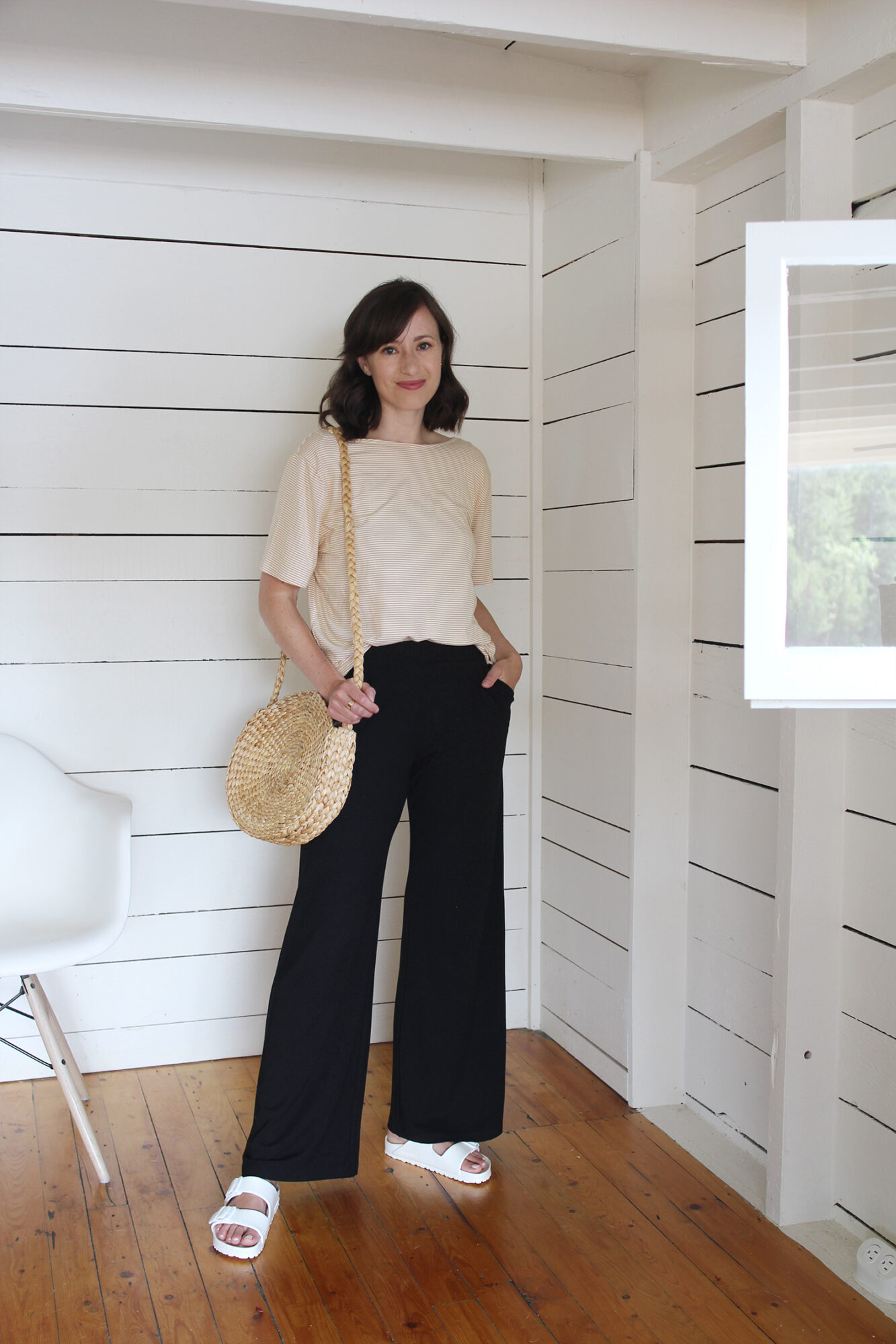 summer outfit, black smocked top, black top and jeans