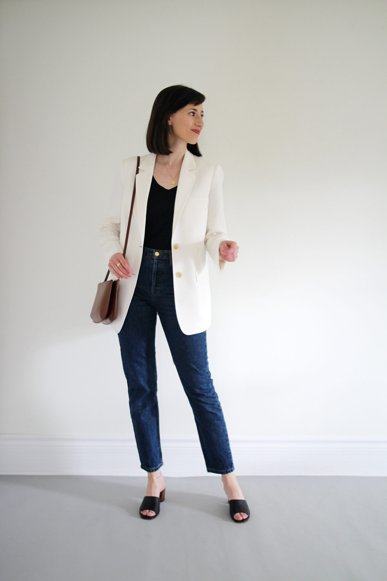 Style Bee - White Blazer & Blue Jeans