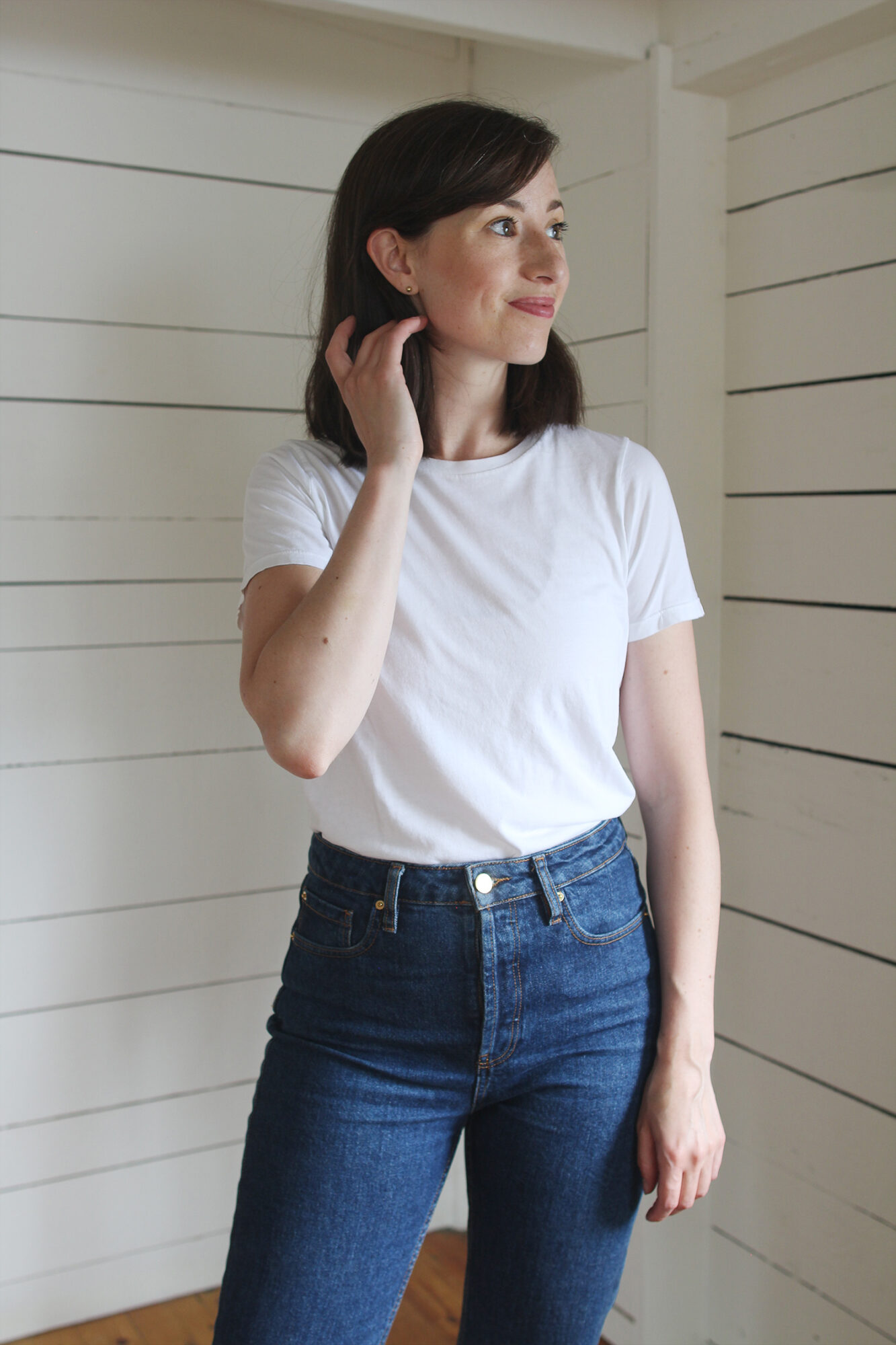 Style Bee - Spotlight on White T-Shirts