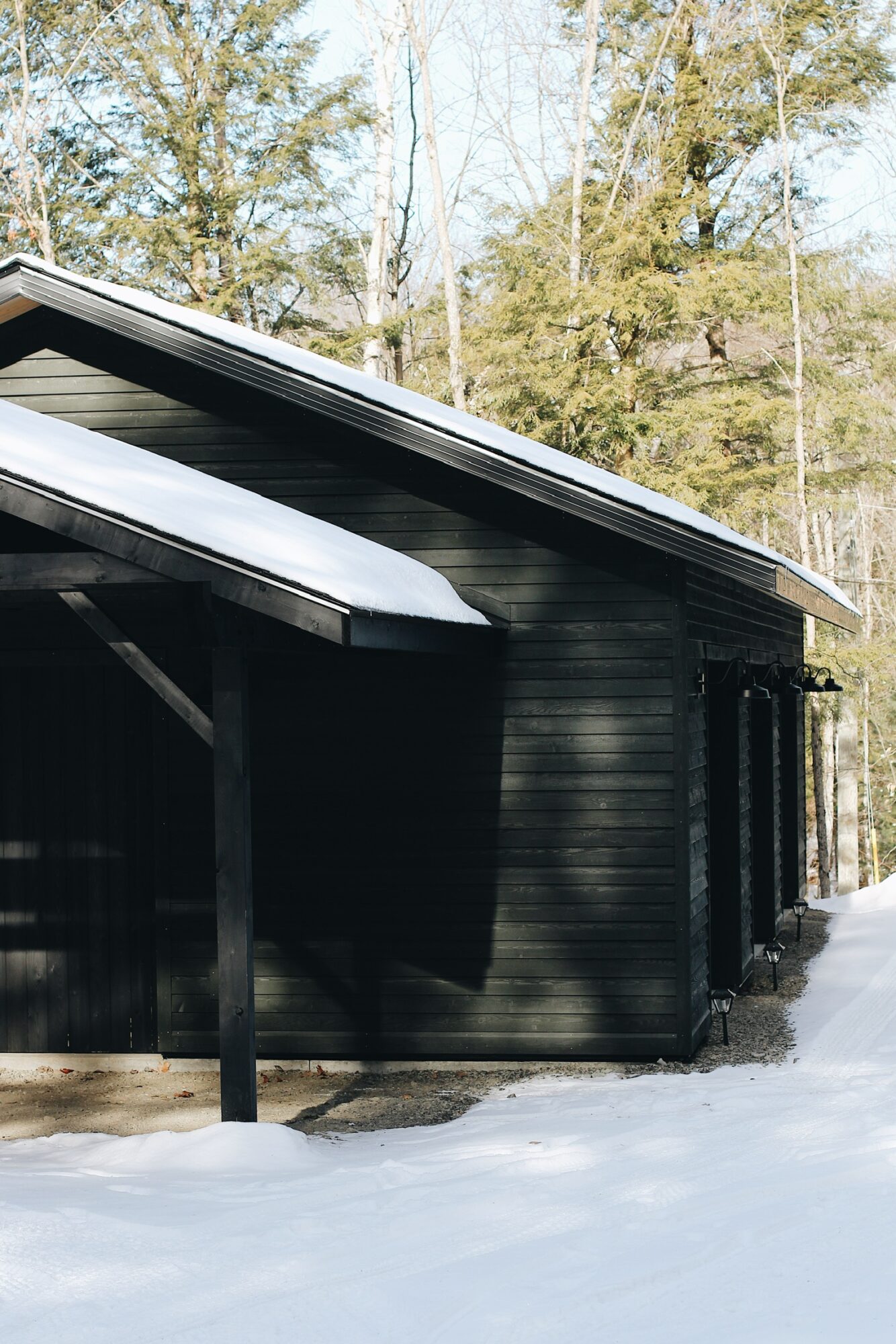 STYLE BEE - STEEP HILL COTTAGE GARAGE REVEAL