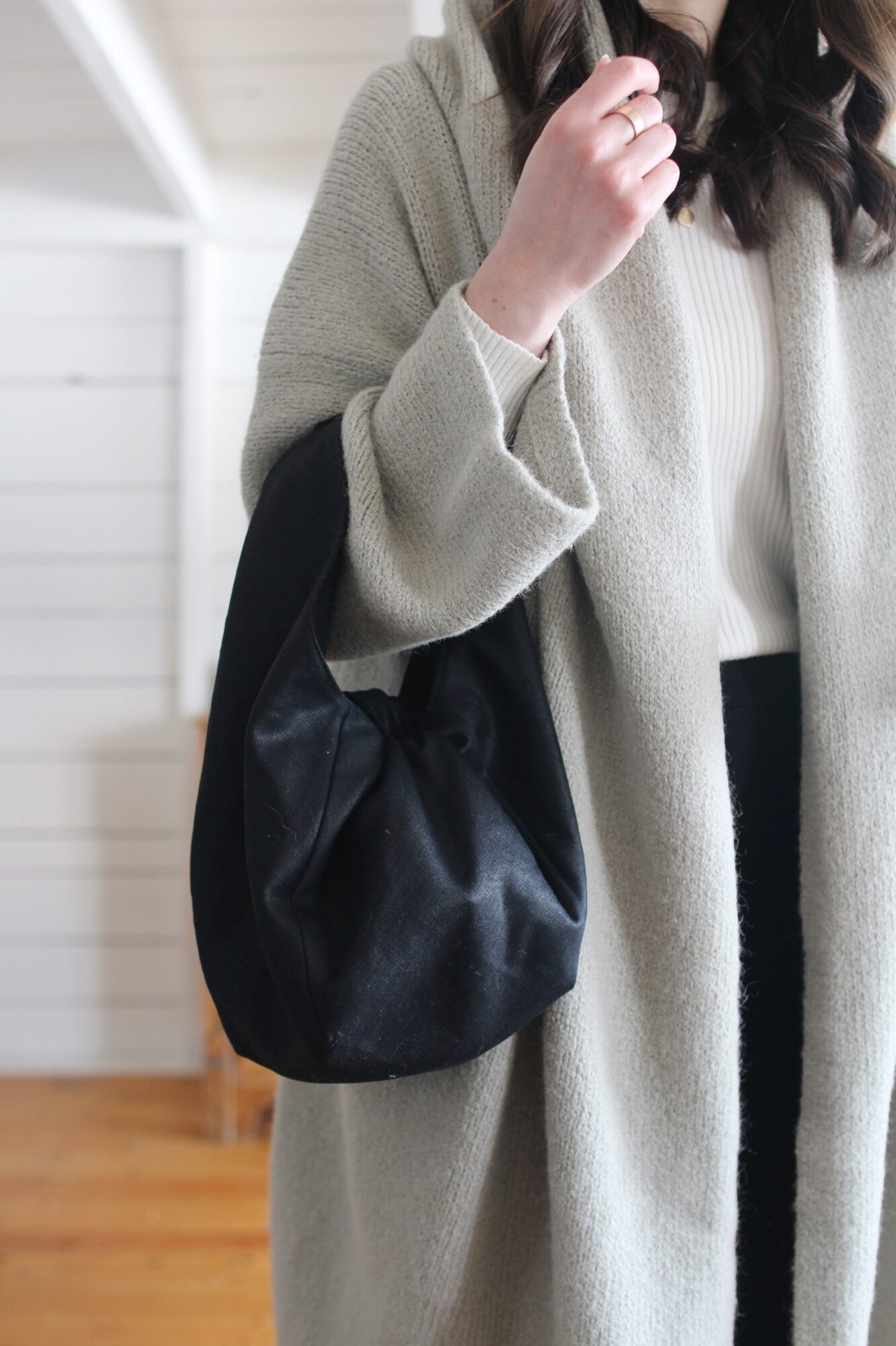 Style Bee - CAPOTE COAT, RIB KNIT, LOUNGE PANTS, CONVERSE AND A KNOT BAG