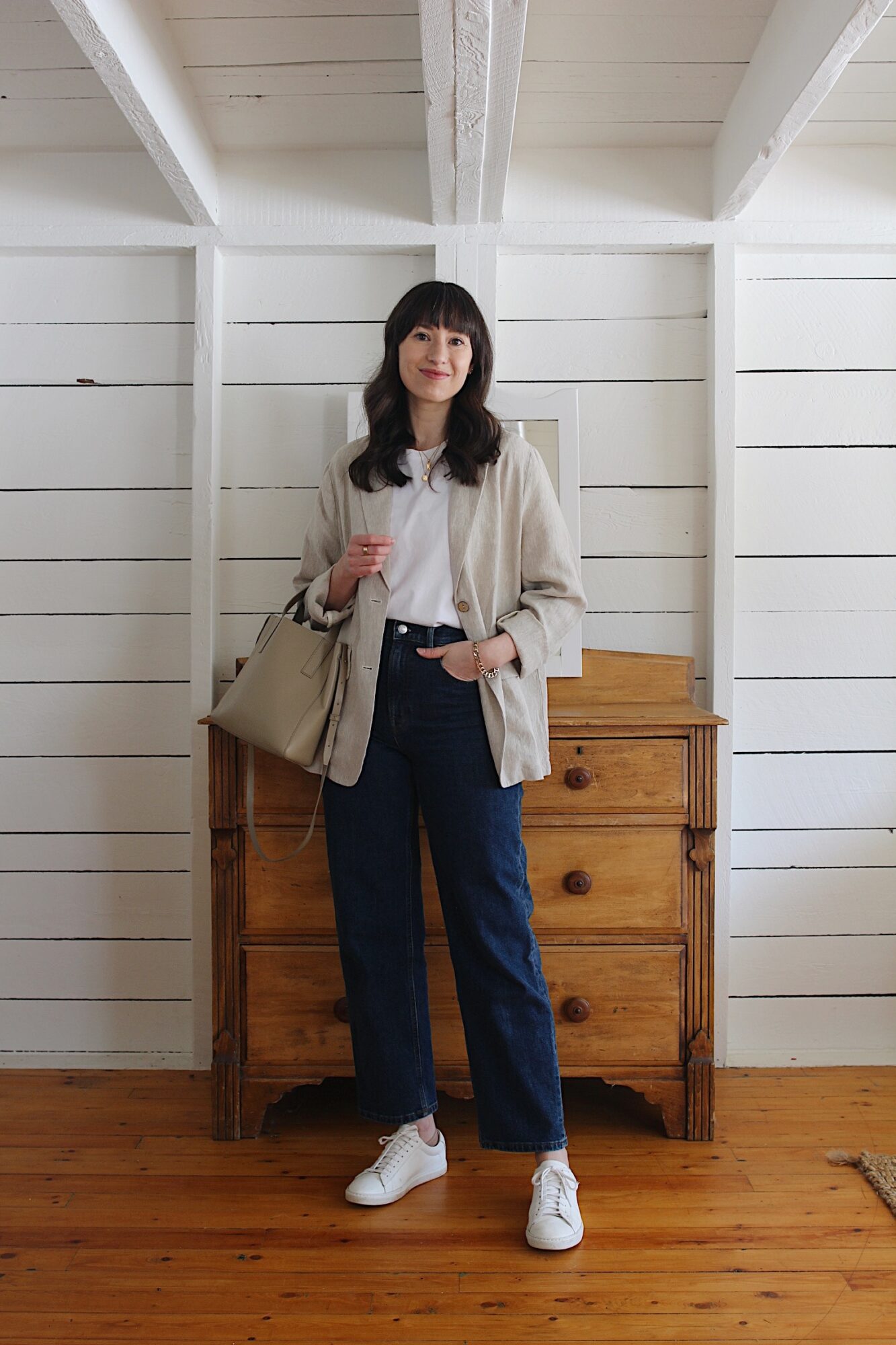 LINEN TROUSERS AND A SUMMER BLOUSE - Style Bee