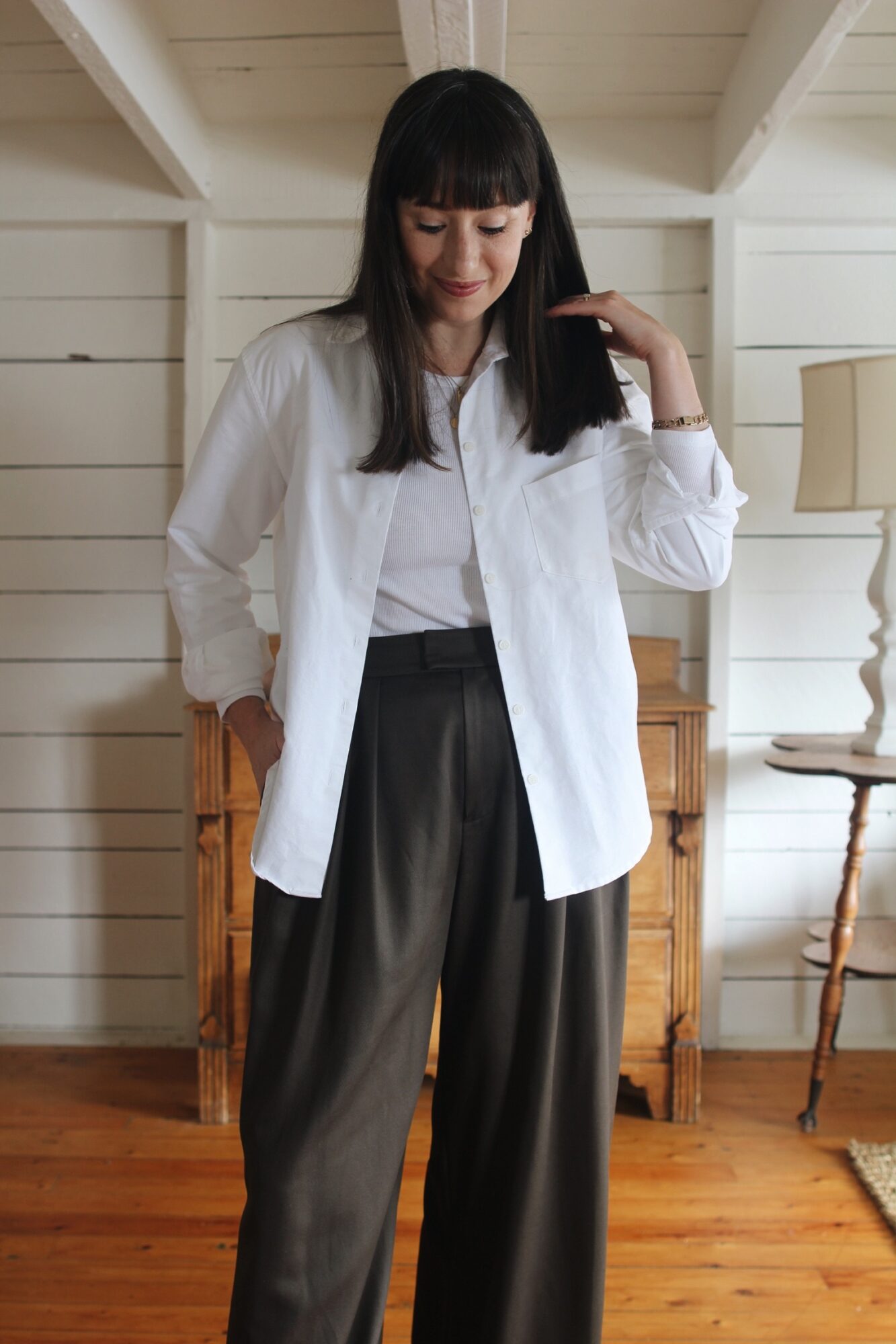 Wide Legged Pants With A Shirt And Overcoat_Autumn styling for